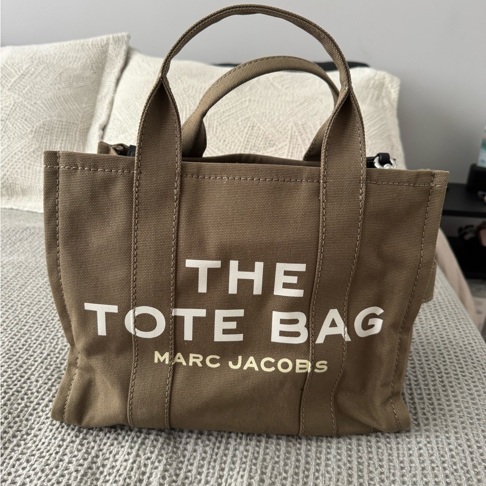Marc Jacobs Tan Tote Bag